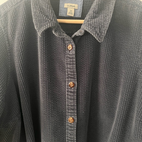 L.L. Bean Women’s Dark Blue Corduroy Shirt/Jacket - Picture 4 of 9